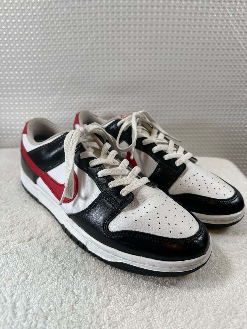 Nike Dunk Low Retro "Red Swoosh Panda" FB3354-001 Size 10
